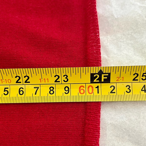 Rare CYNTHIA ROWLEY 100% Cashmere Sweater W/ Embroidered Shoulder Cutouts M Red - Picture 7 of 9